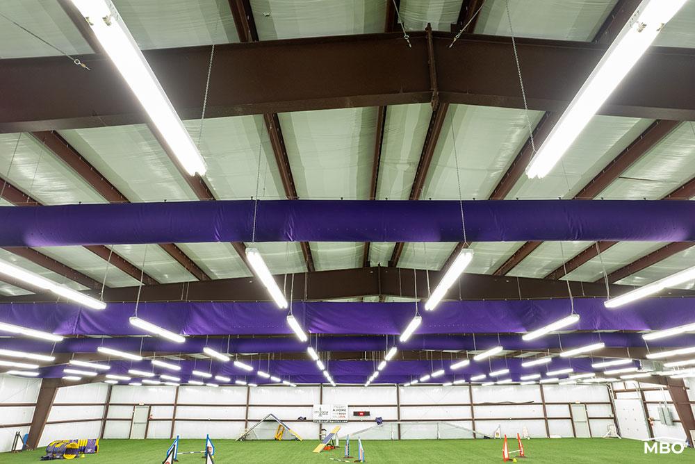 Red Frame of Clear Span Style Building Red Framed Clear Span Building