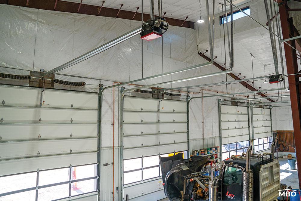 steel-building-doors roll doors and flange bracing